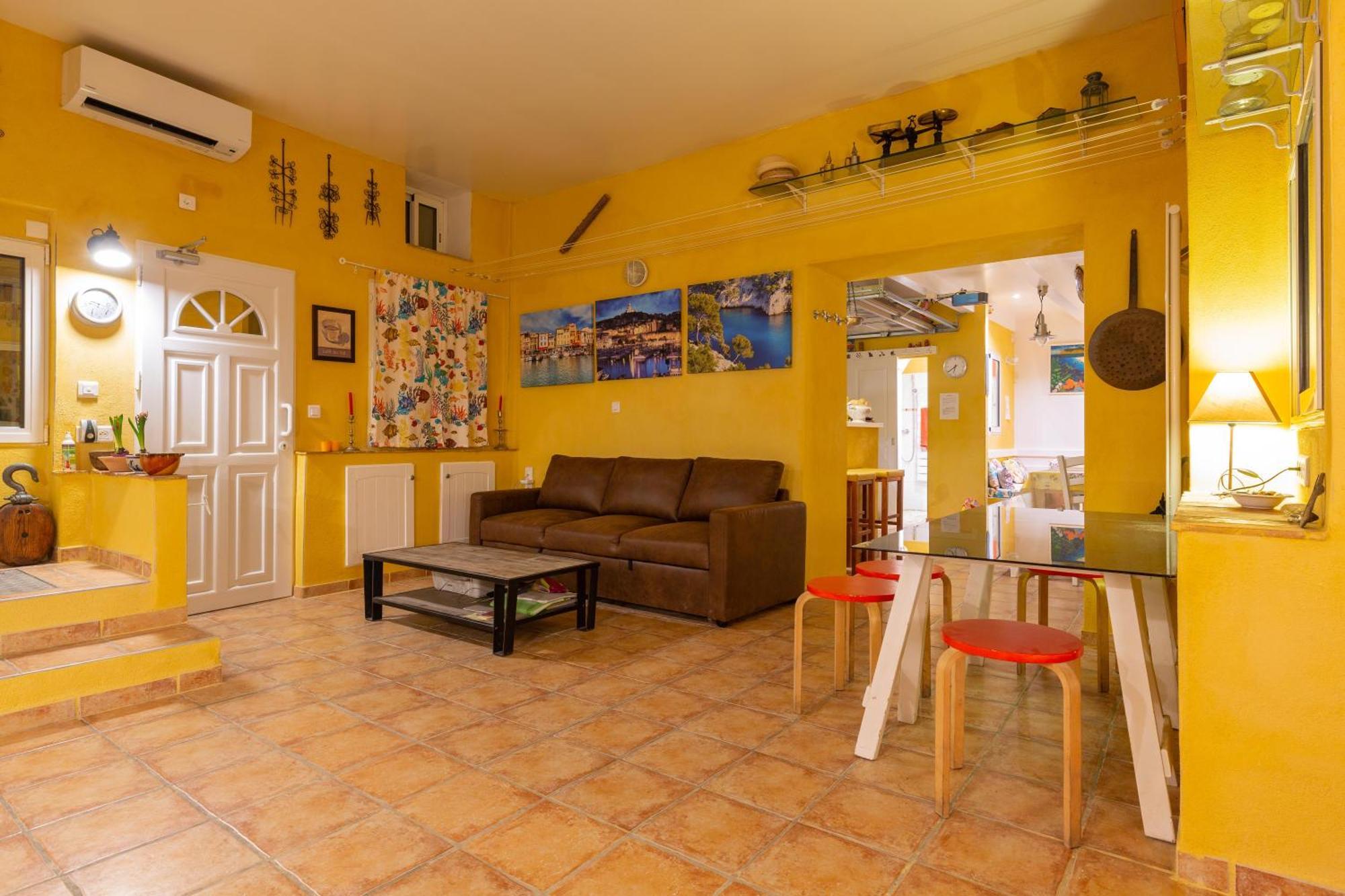 Dorm Hostel Camp Backpackers มาร์กเซย ภายนอก รูปภาพ